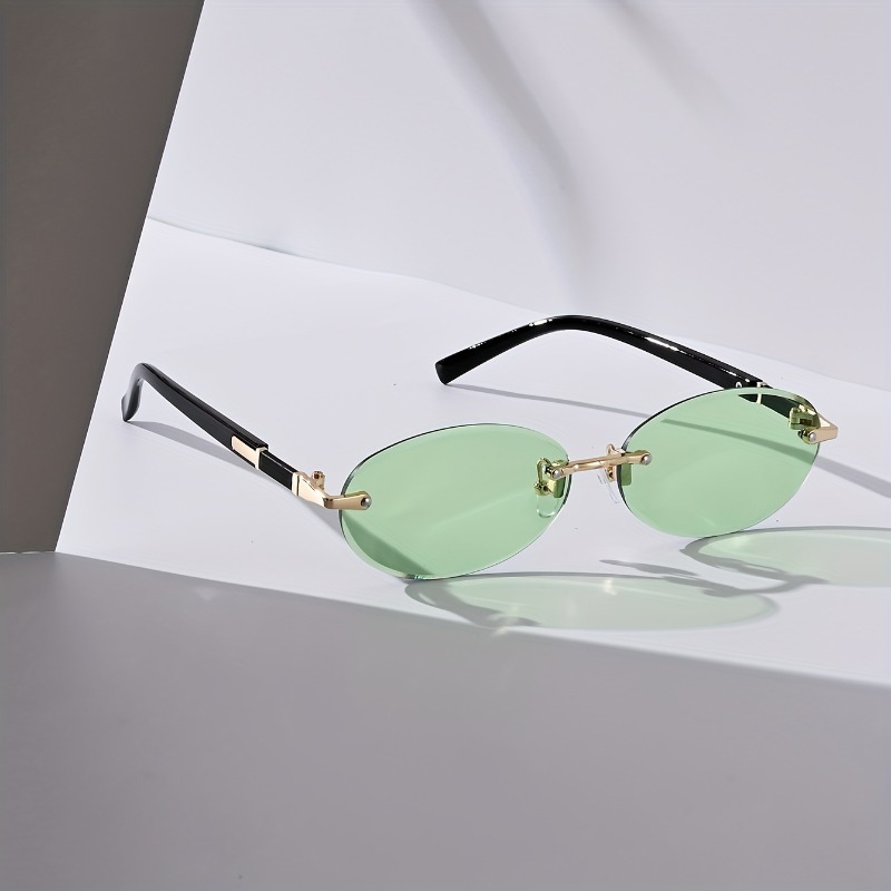 Sexy Small Oval Punk Sunglasse - огляд і ціна Metal Photo Panel